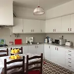 Lines Of Wellignton Apartment *